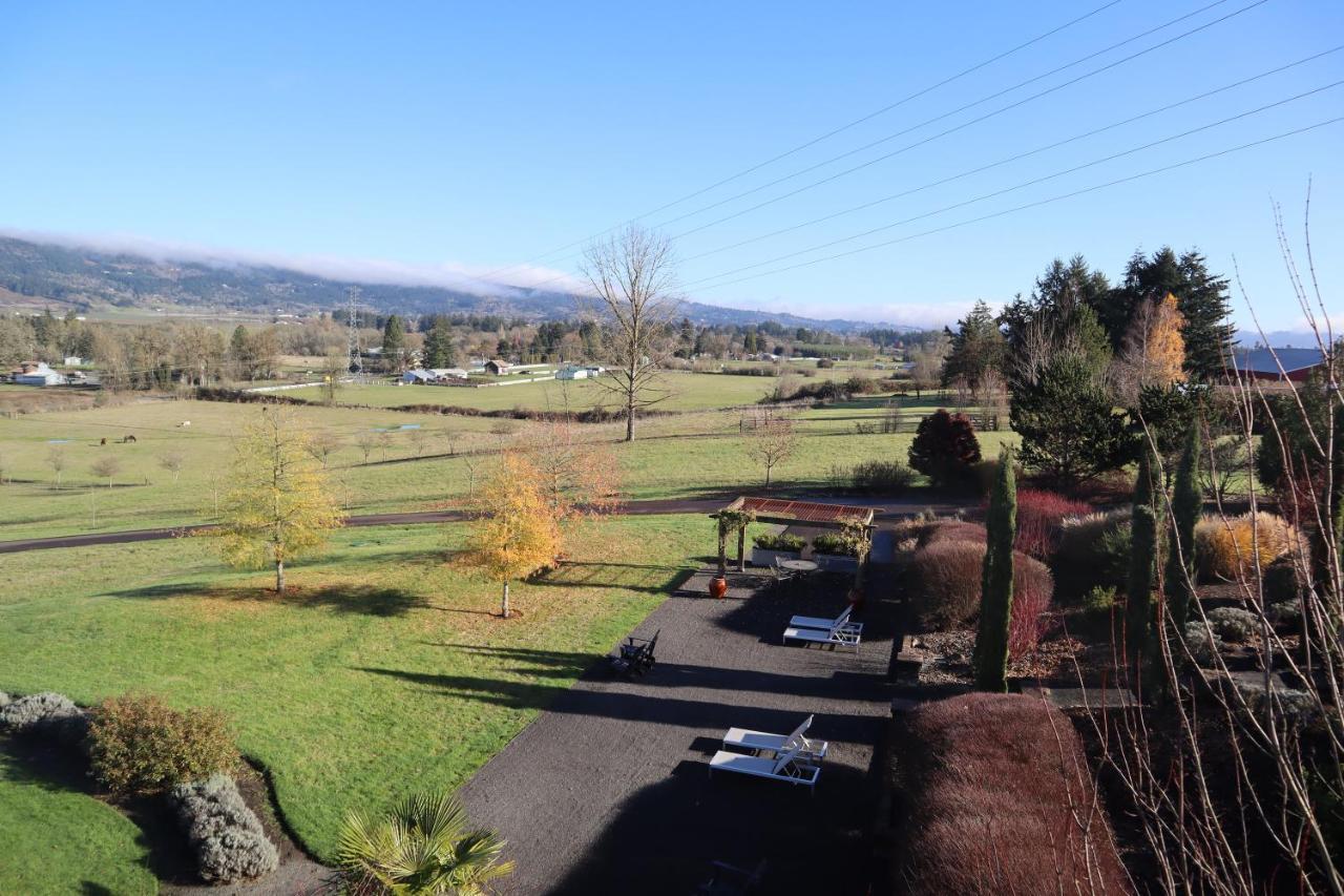 The Setting Inn Willamette Valley Newberg Dış mekan fotoğraf